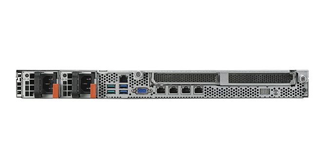 四个 Intel Gigabit 以太网络端口